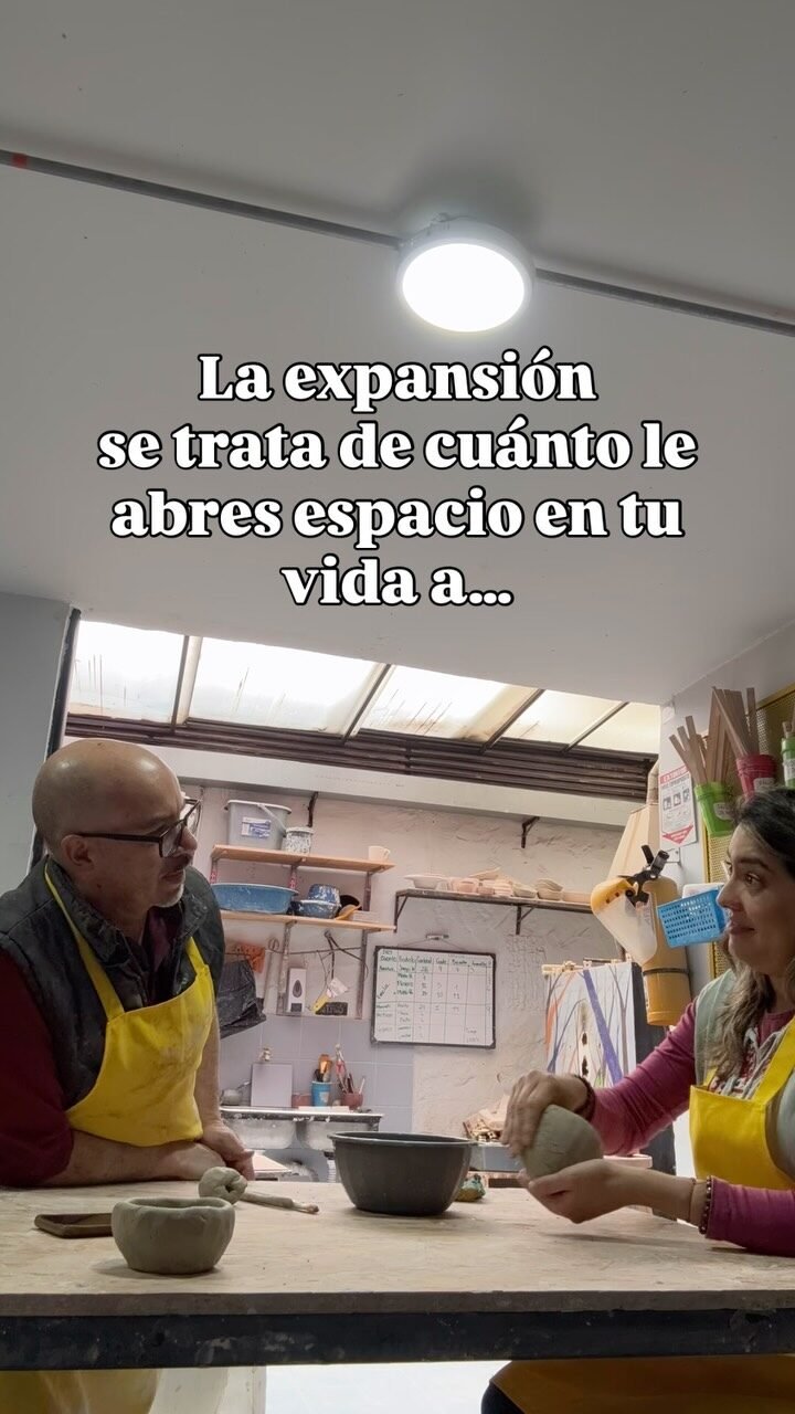 Instagram post from caroherrera_expansion. This post is in position 6.