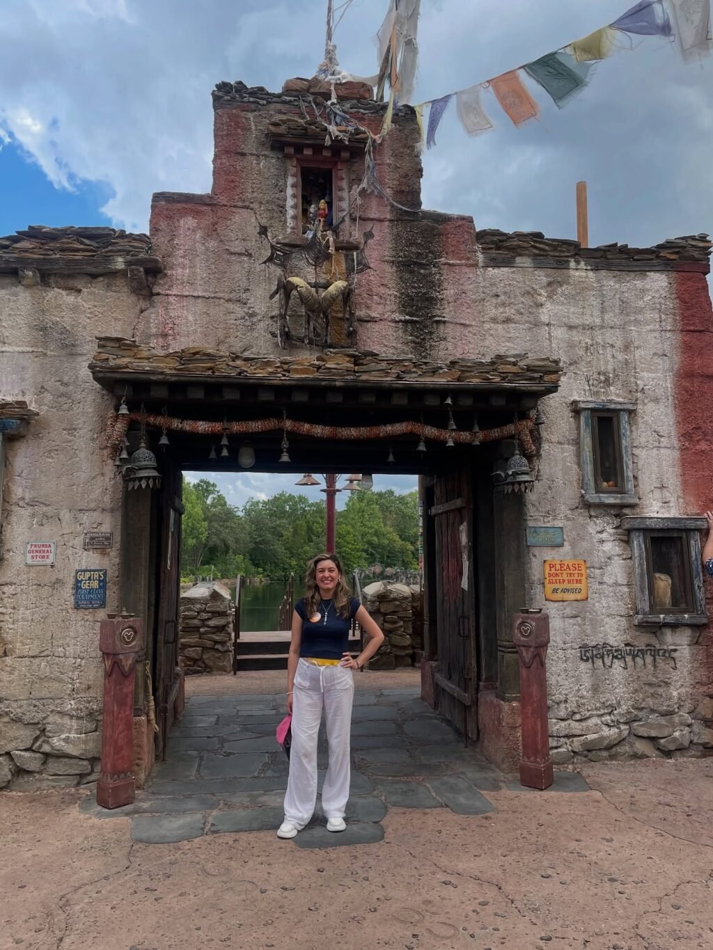Instagram post from caroherrera_expansion. This post is in position 4.